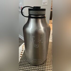 Swig Savvy Stainless Steel Vacuum Insulated Water Bottle  640z